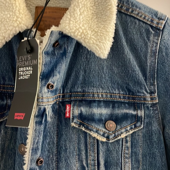 Levis original trucker jean jacket size SMALL - Picture 2 of 6